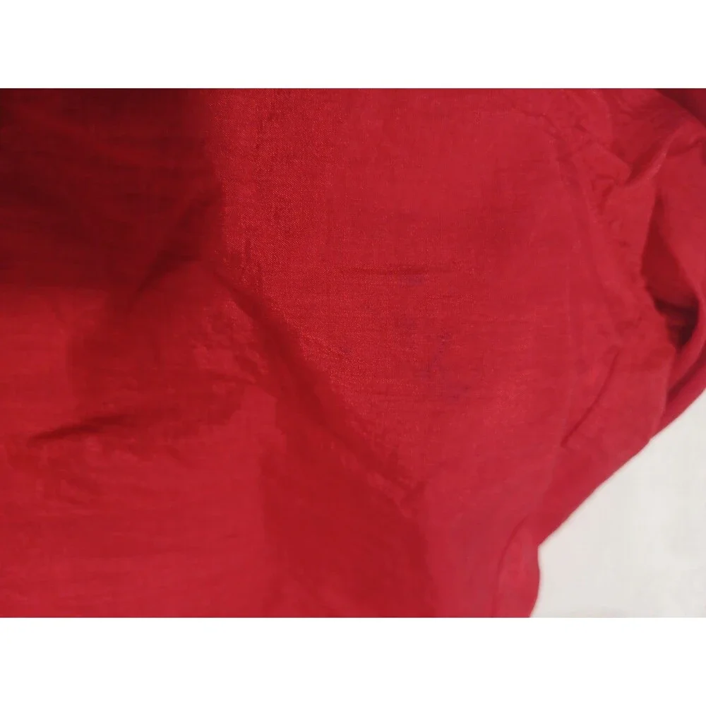 VINTAGE MARLBORO UNLIMITED RED HOODED PACKABLE WINDBREAKER JACKET SIZE LG